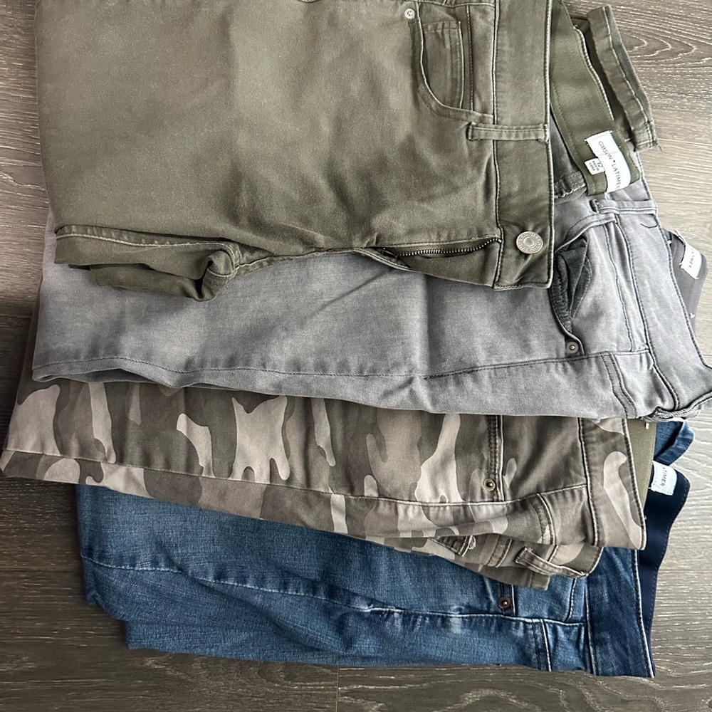 Lot of 4 Gibson and Latimer skinny jeans Pants in Olive, Gray, Camo & Denim